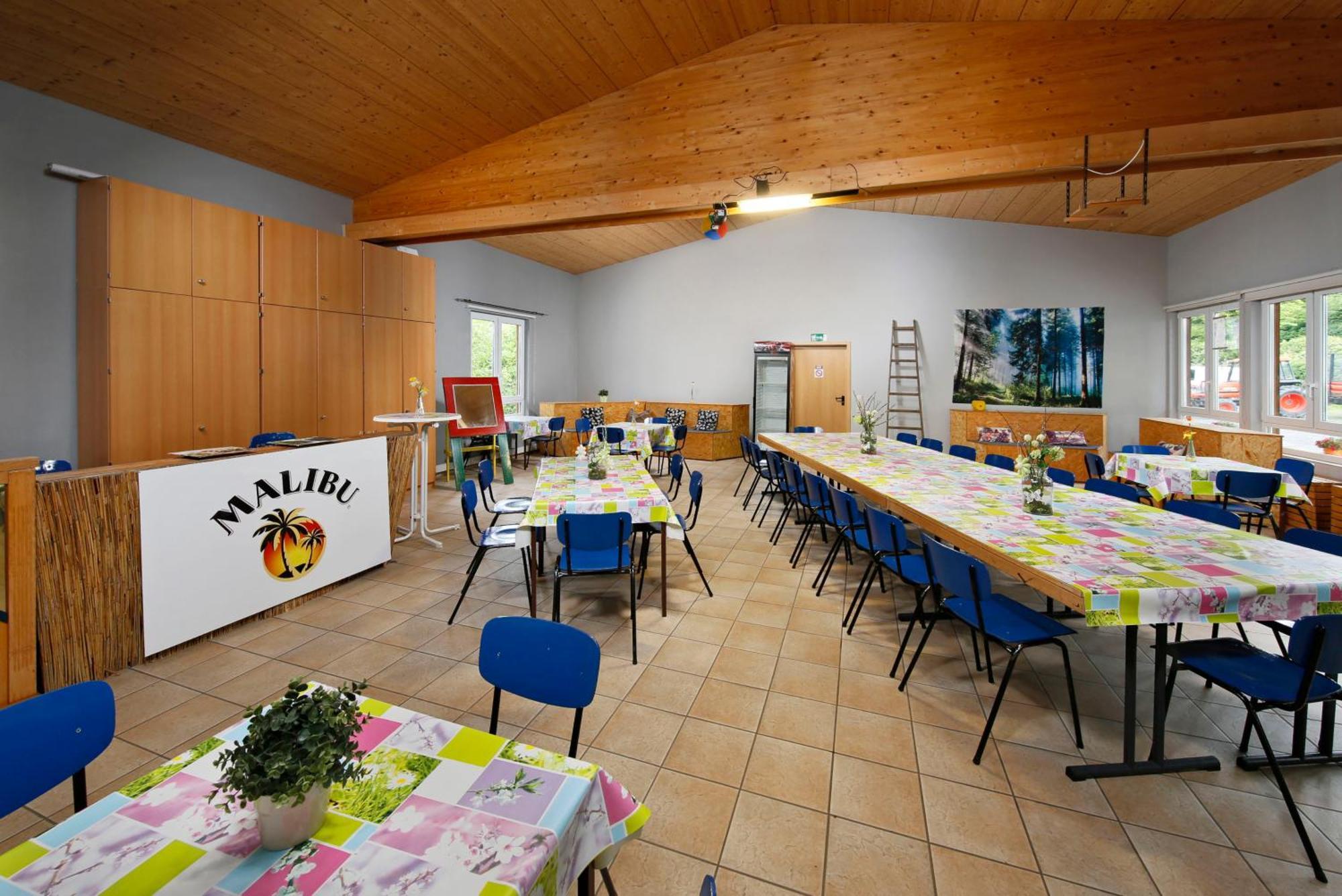 Knaus Campingpark Hennesee Мешеде Екстериор снимка